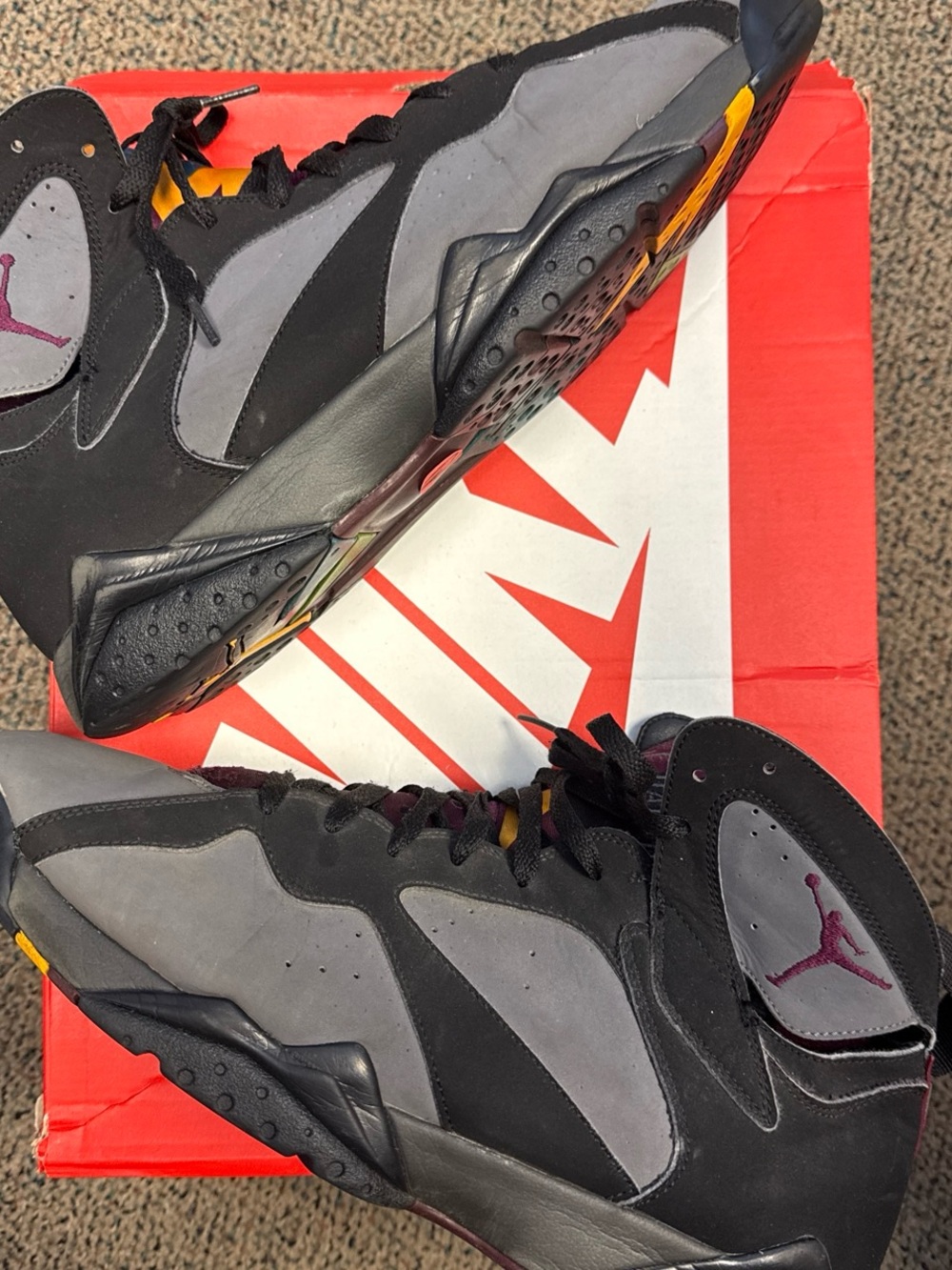 Jordan 7 Retro Bourdeaux Sneakers in Black and Gray with Maroon Accents